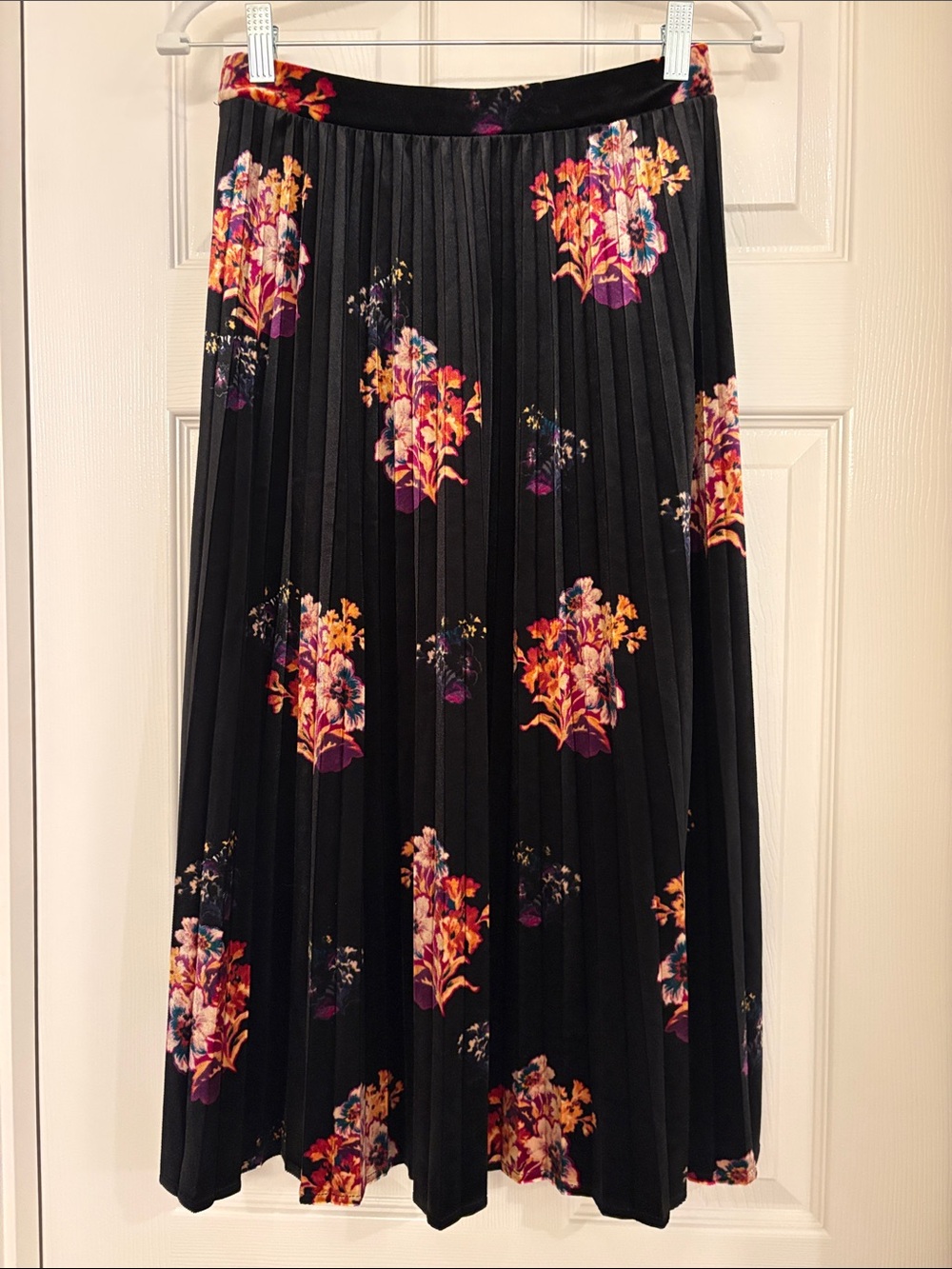 Maeve Tilda Pleated Velvet Midi Skirt (XS)